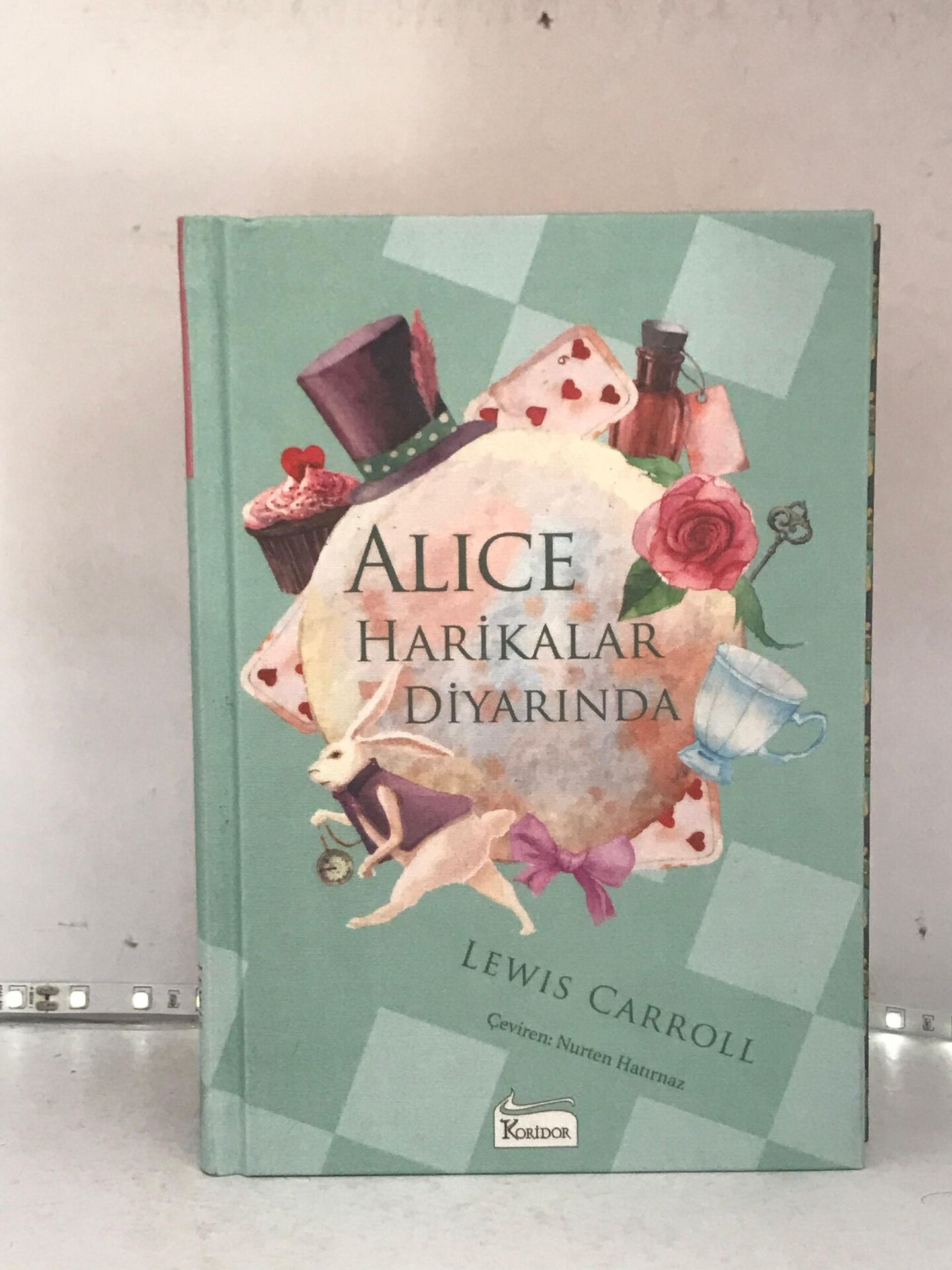 Alice Harikalar Diyarında Bez Ciltli