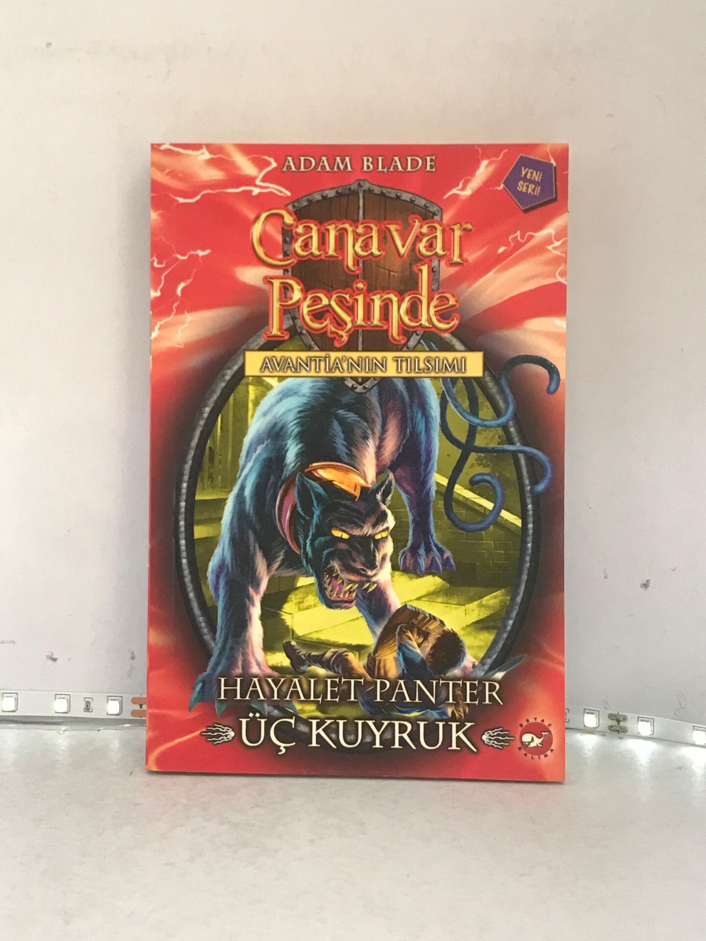 Canavar Peşinde 24 Hayalet Panter Üç Kuyruk